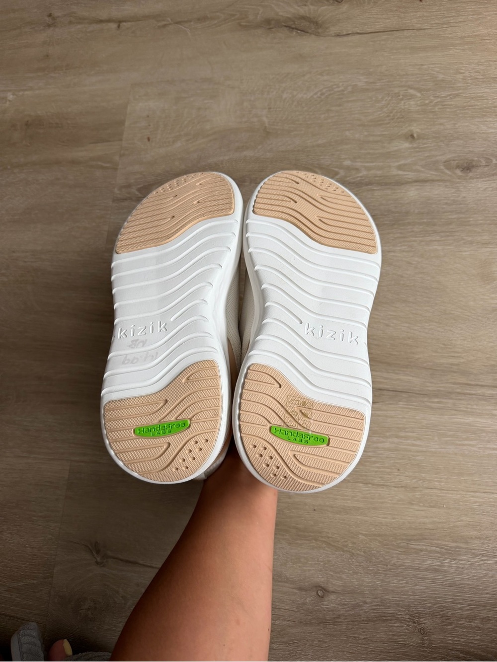 Kizik Women’s Athens - The Hands Free - White Creme SZ 8 - Picture 5 of 8